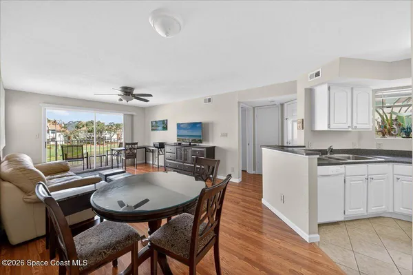 $268,000 | 650 Island Club, Unit 142, Indialantic, FL 32903