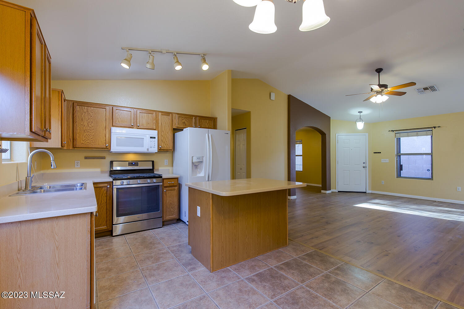 13282 East Mineta Ridge Drive Vail, AZ 85641 - Photo 25 of 50