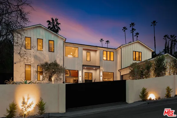 $4,499,000 | 18100 Karen Drive, Tarzana, CA 91356