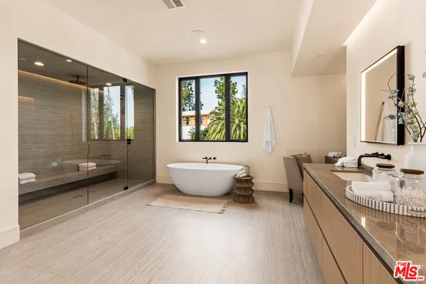 $4,499,000 | 18100 Karen Drive, Tarzana, CA 91356