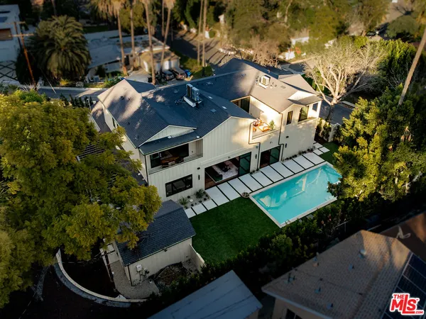 $4,499,000 | 18100 Karen Drive, Tarzana, CA 91356
