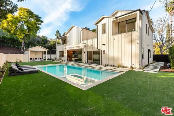 $4,499,000 | 18100 Karen Drive, Tarzana, CA 91356