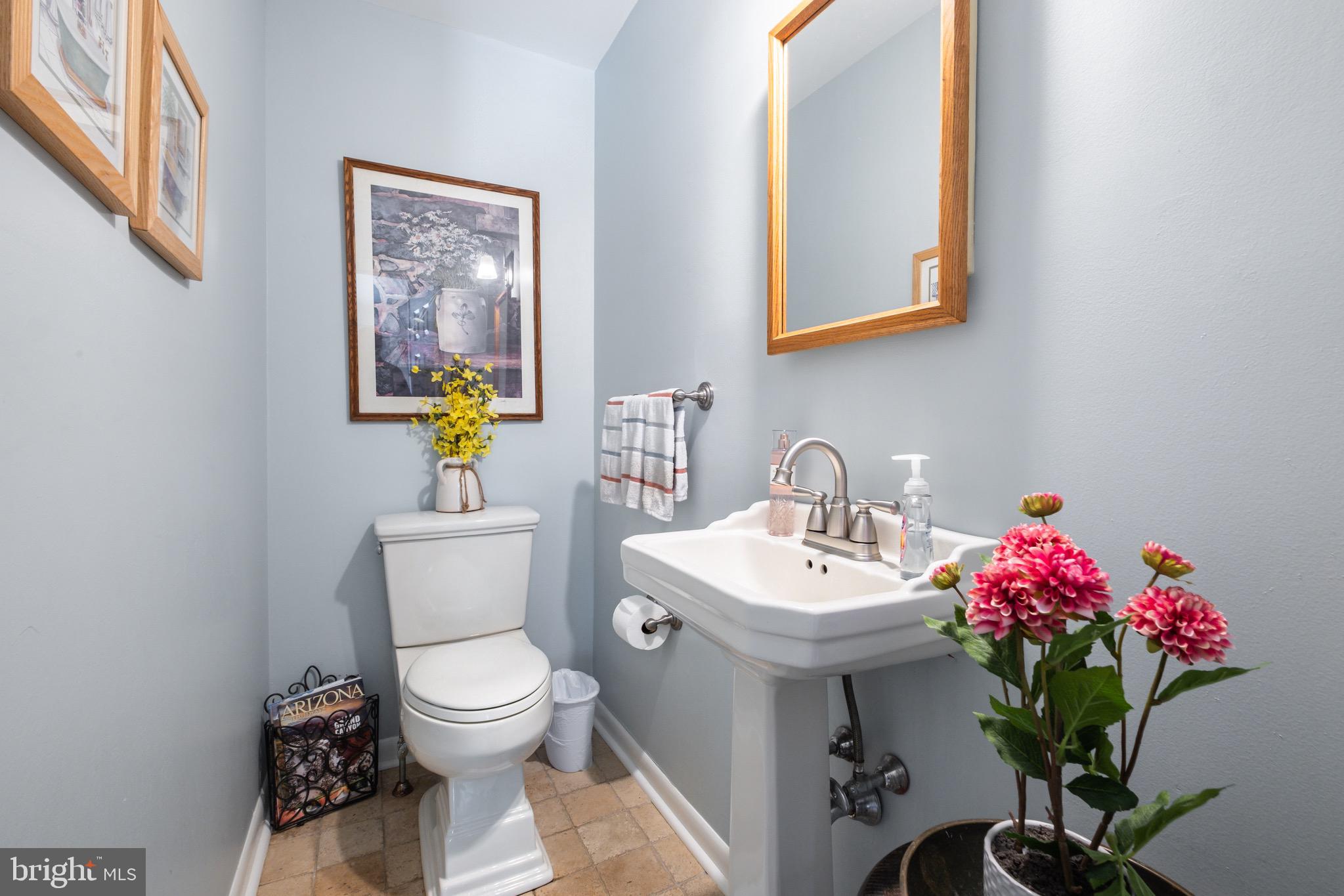 601 Norwood Road Mount Laurel, NJ 08054 - Photo 22 of 44 First floor powder room