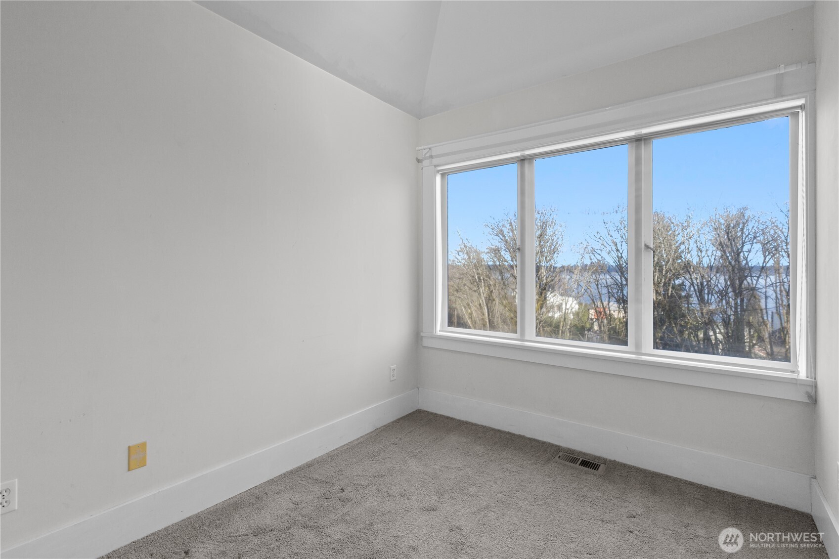 3312 South Lane Street Seattle, WA 98144 - Photo 12 of 40