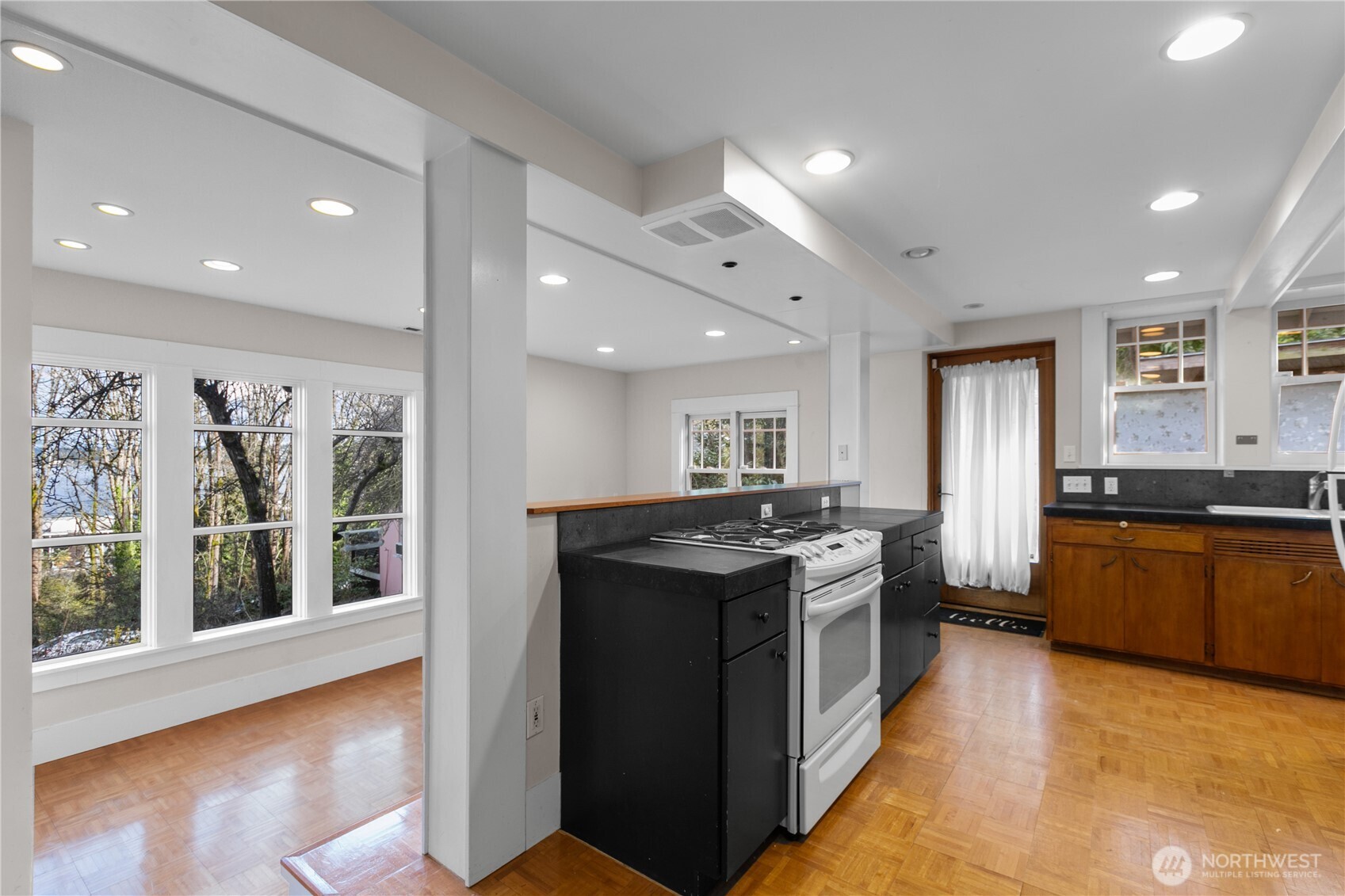 3312 South Lane Street Seattle, WA 98144 - Photo 19 of 40