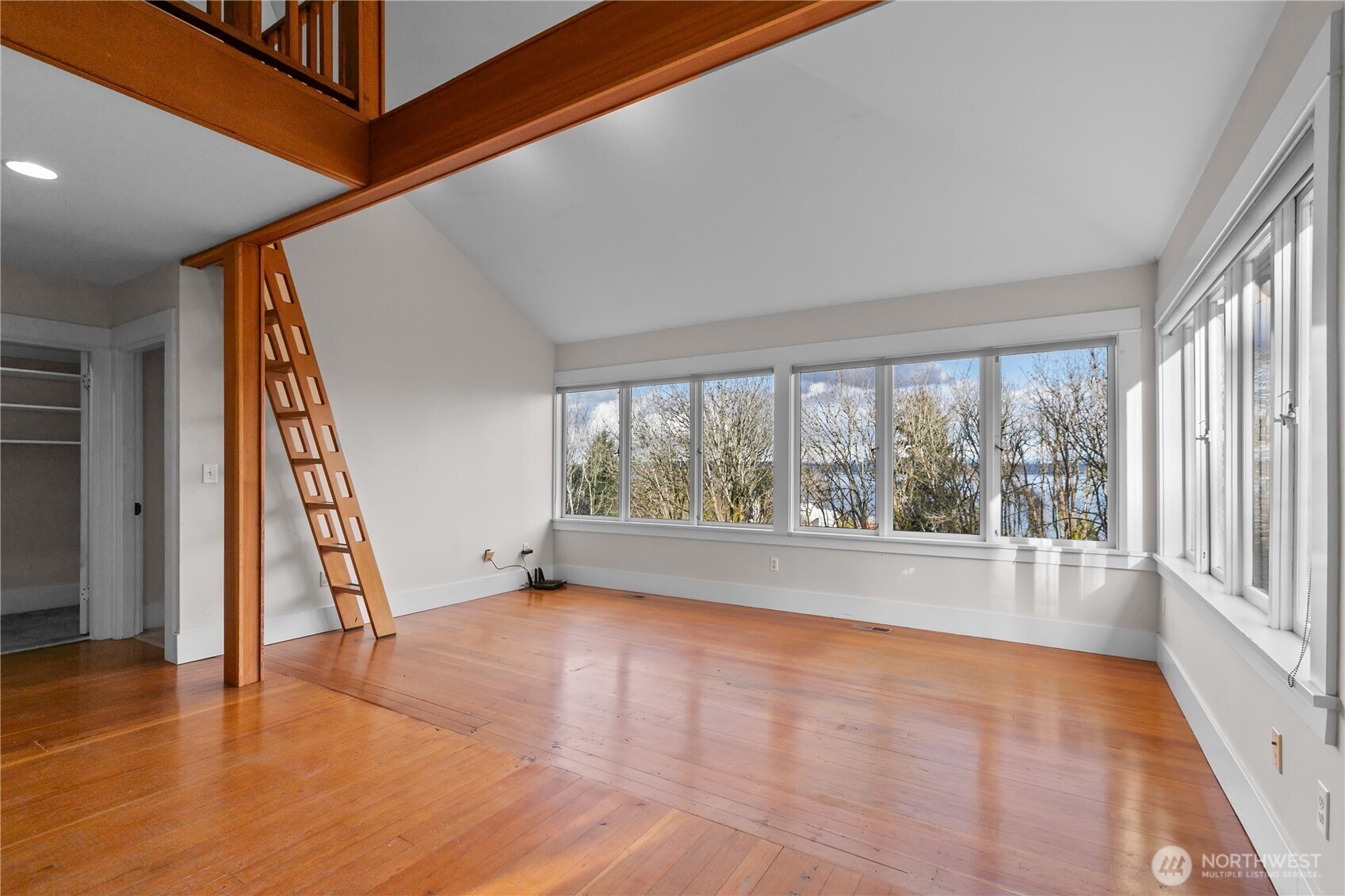 3312 South Lane Street Seattle, WA 98144 - Photo 8 of 40