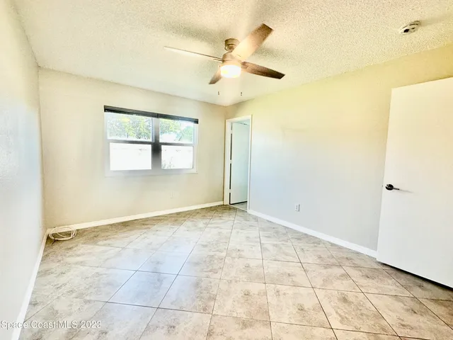 $1,800 | 1247 Valleybrook Road Southeast, Palm Bay, FL 32909