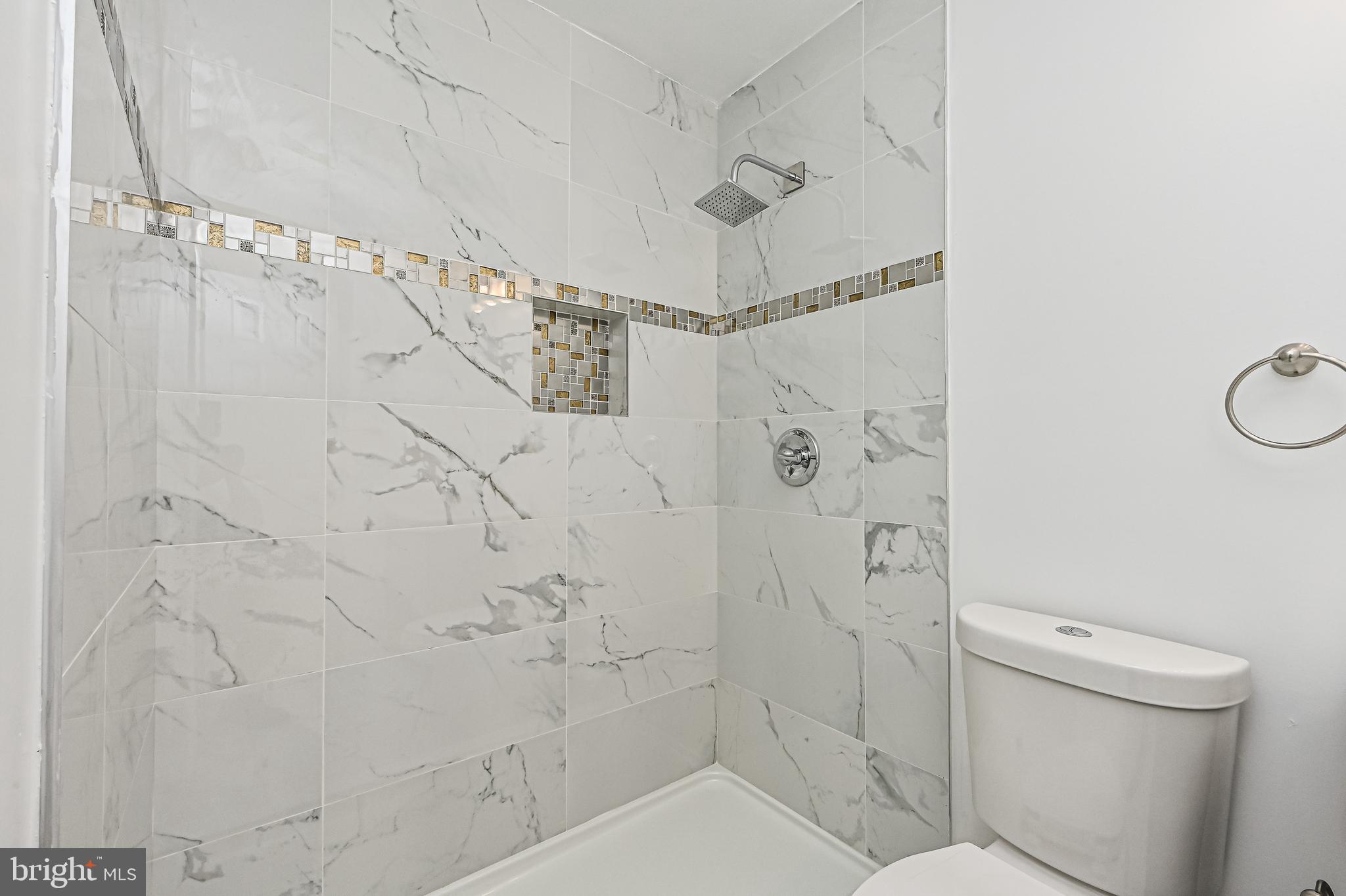 7833 Gambrill Park Road Frederick, MD 21702 - Photo 16 of 34 primary bath
