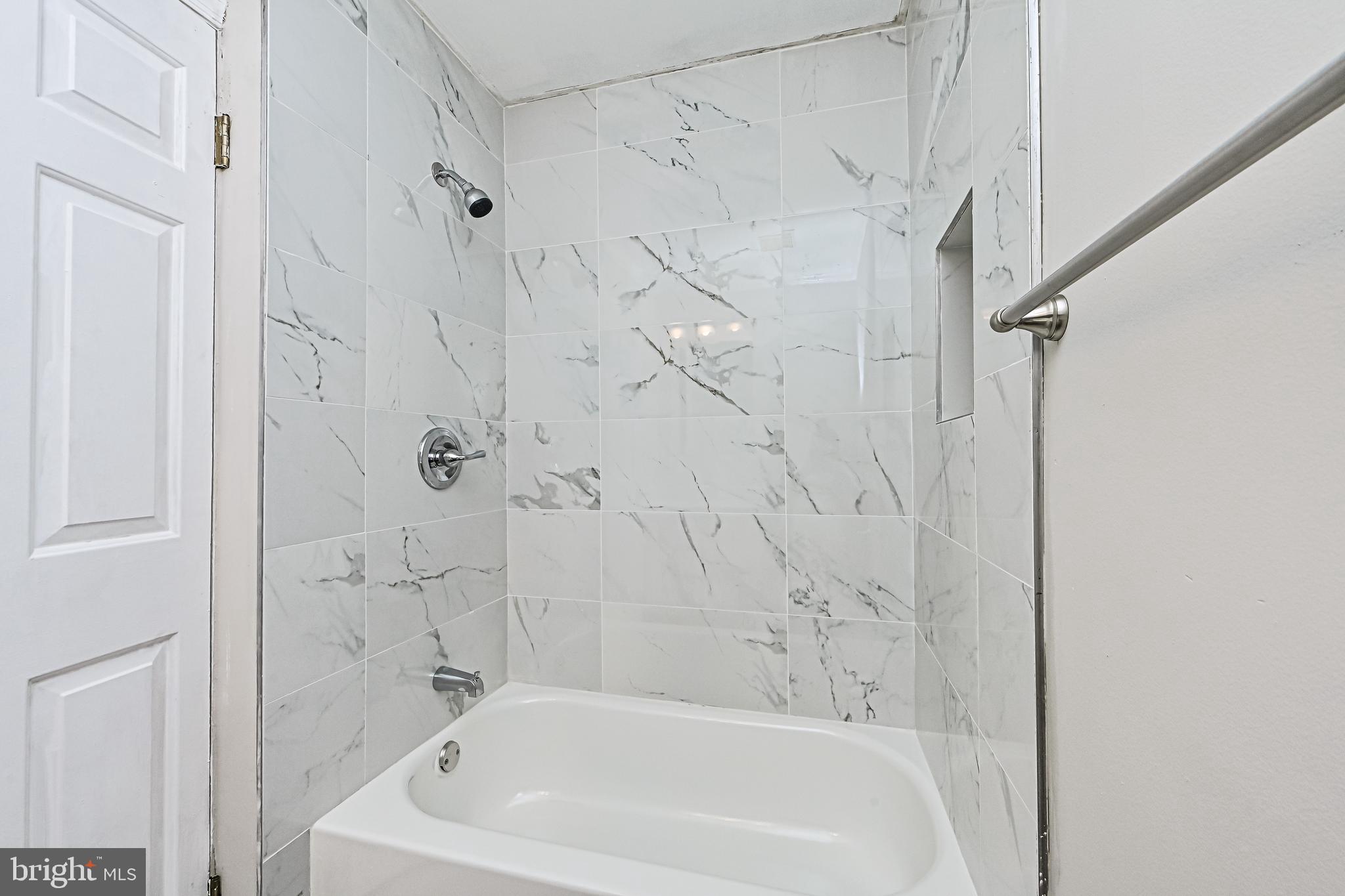 7833 Gambrill Park Road Frederick, MD 21702 - Photo 23 of 34 2nd full bath