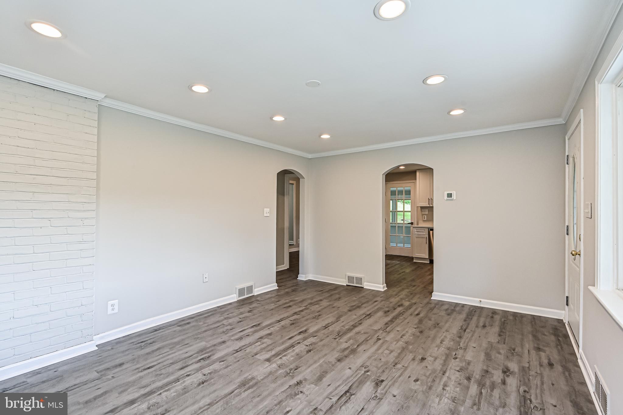 7833 Gambrill Park Road Frederick, MD 21702 - Photo 6 of 34 living room