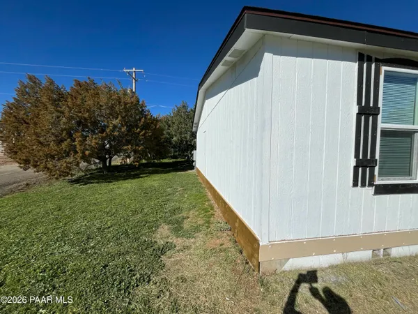 $1,825 | 20908 East Deer Valley Lane, Mayer, AZ 86333
