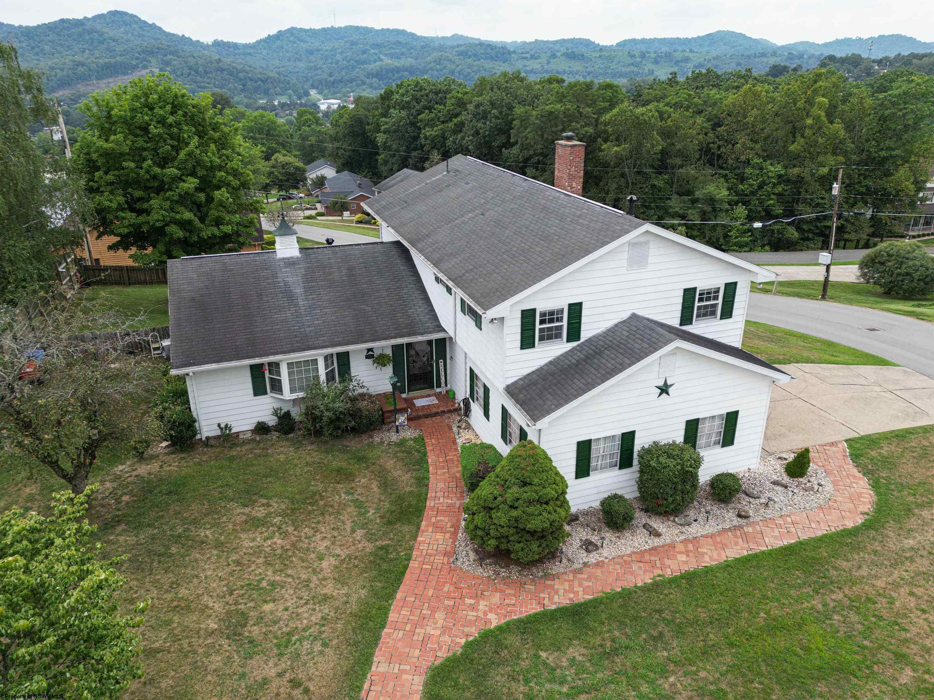191 Ridgeway Drive Bridgeport, WV 26330 - Photo 3 of 31 Gallery Image 3