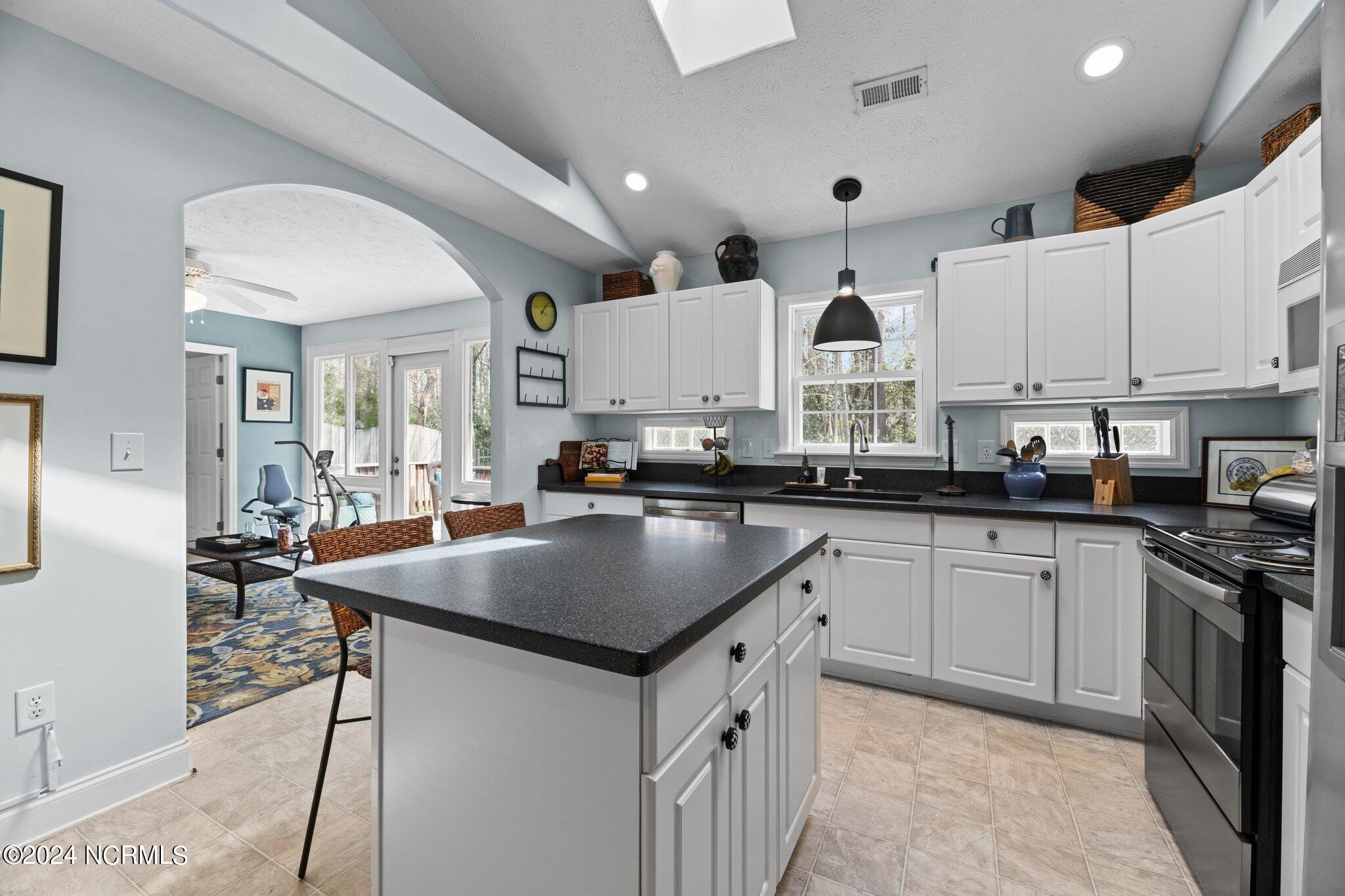 306 Neuchatel Road New Bern, NC 28562 - Photo 12 of 53 Kitchen with Island