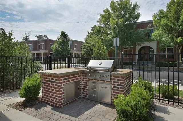 $500,000 | 4666 Magnolia Commons, Dunwoody, GA 30338