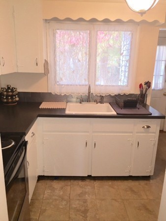 6 Roseen Road Holbrook, MA 02343 - Photo 13 of 28