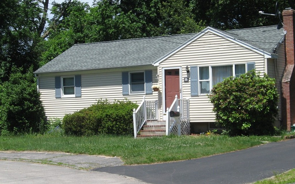 6 Roseen Road Holbrook, MA 02343 - Photo 2 of 28
