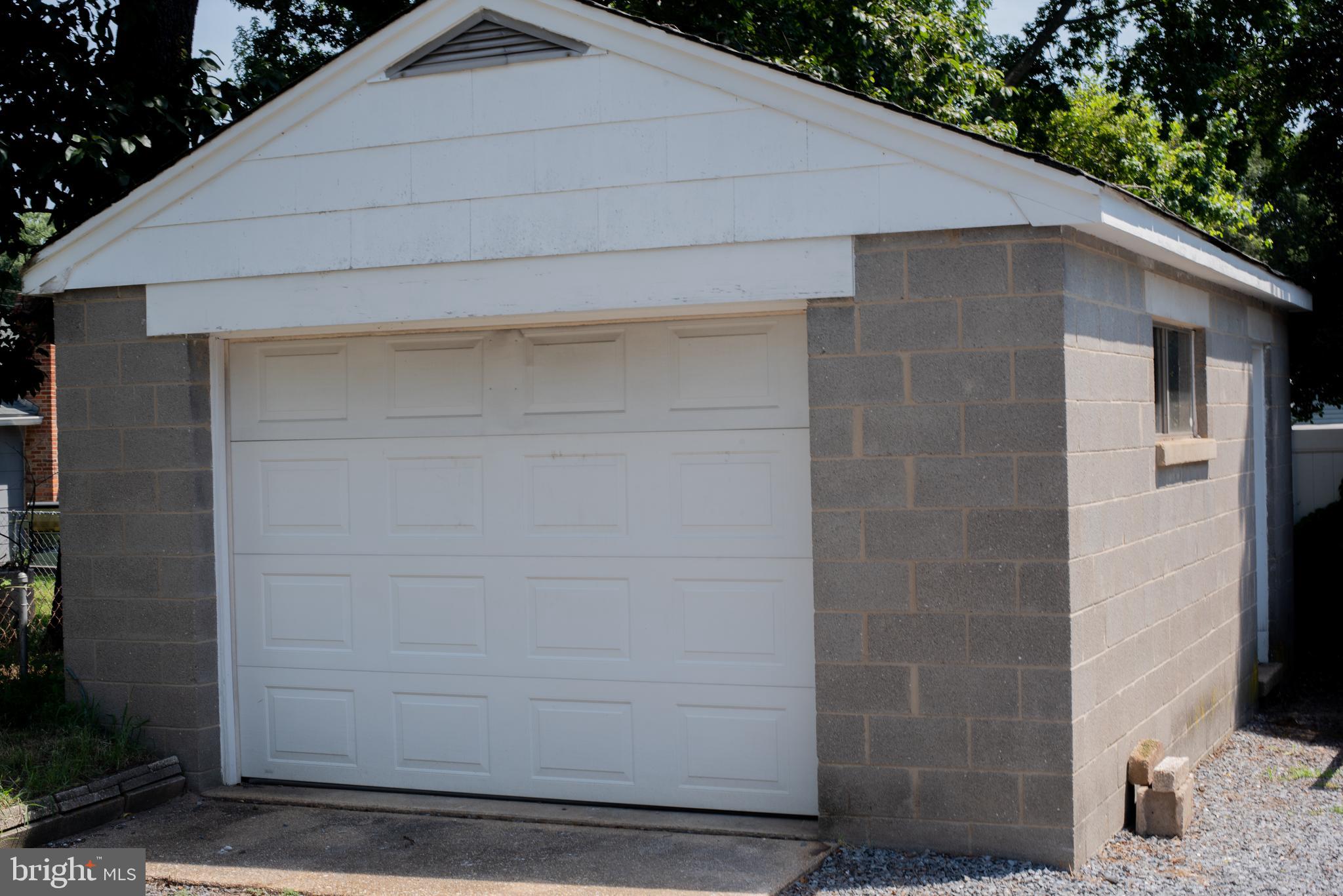 1932 Hilltop Road Pasadena, MD 21122 - Photo 23 of 27