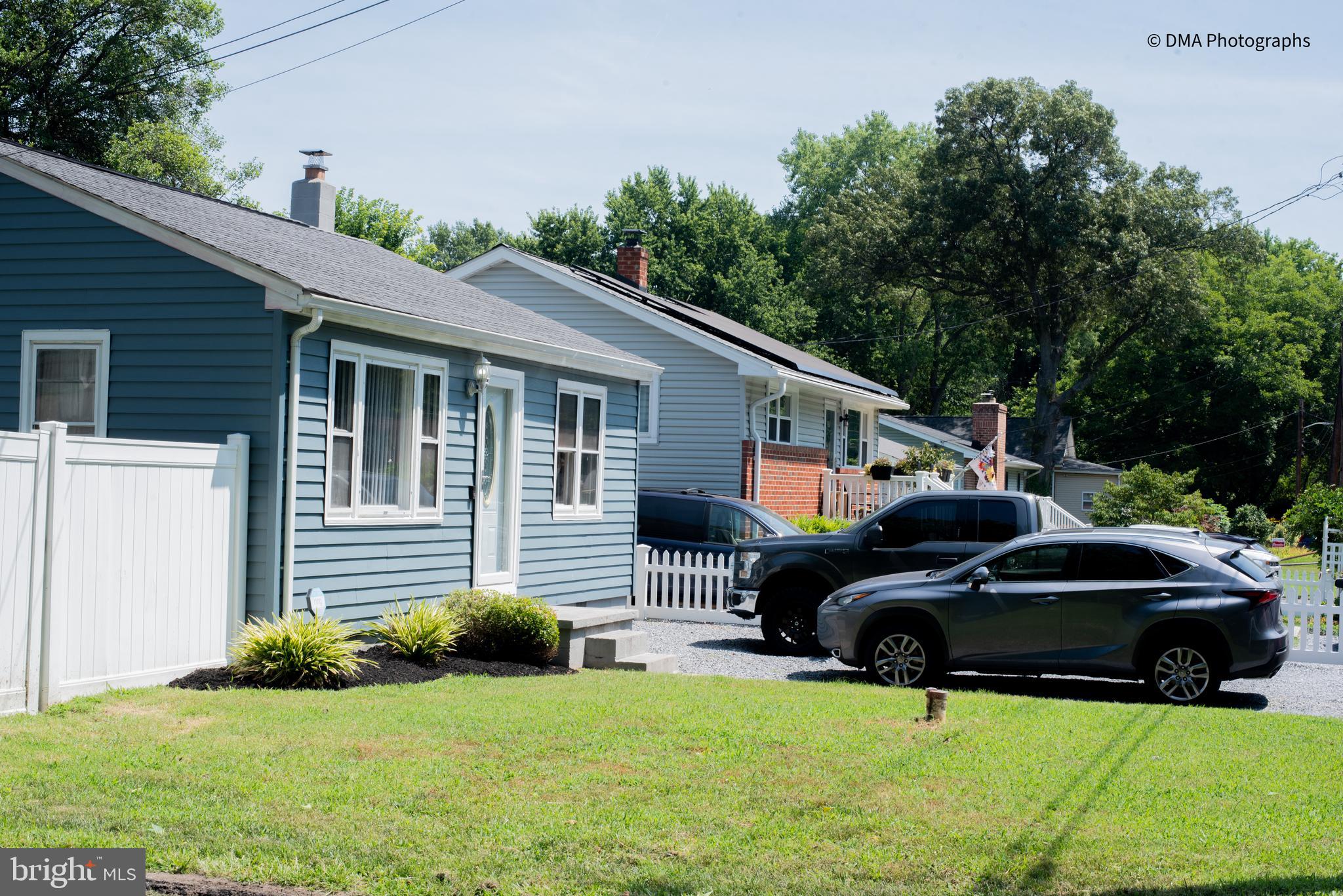 1932 Hilltop Road Pasadena, MD 21122 - Photo 3 of 27