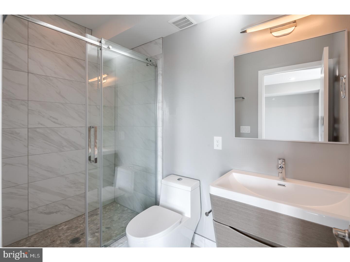 912 North 16th Street, Unit B Philadelphia, PA 19130 - Photo 14 of 20