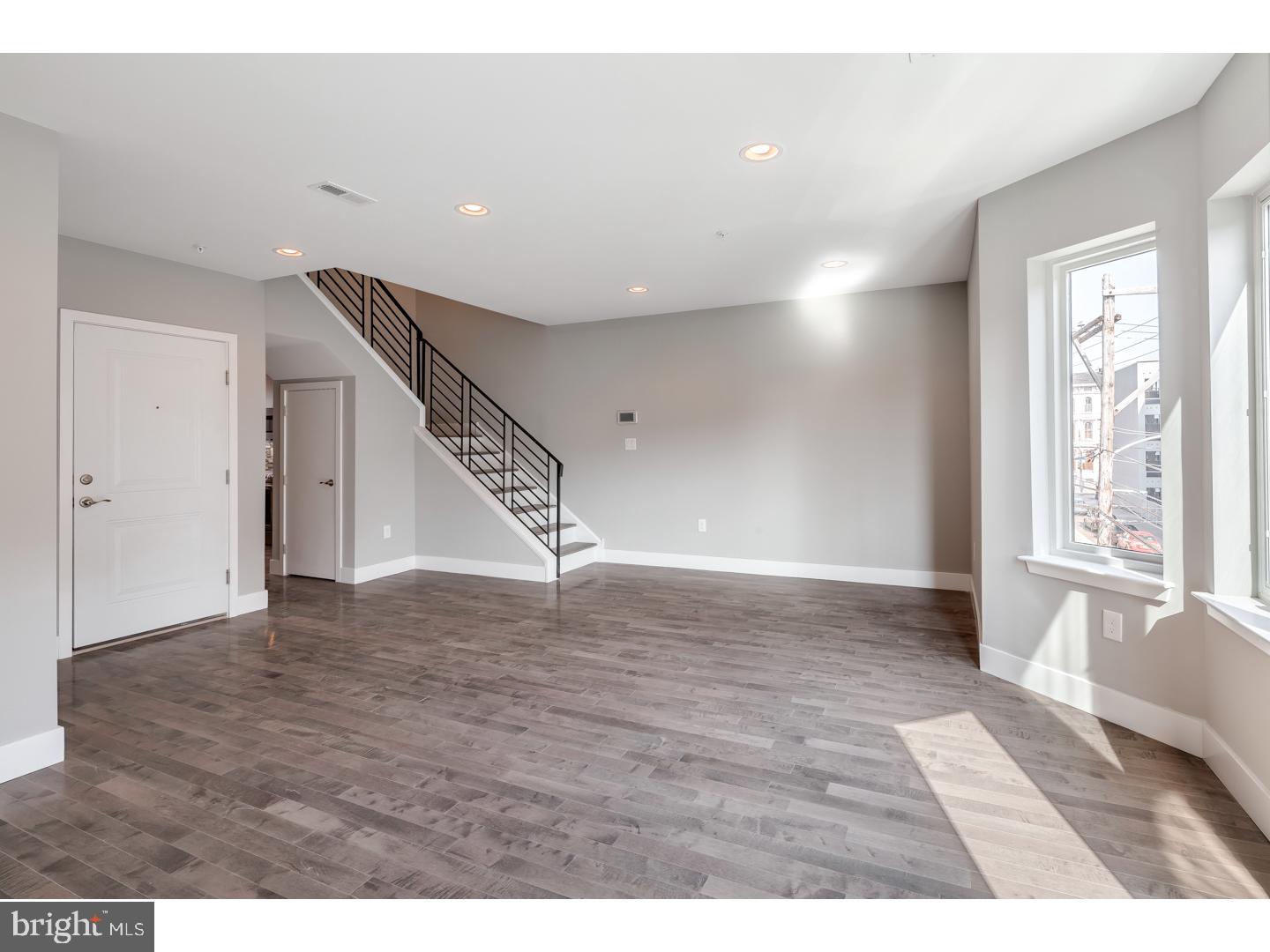 912 North 16th Street, Unit B Philadelphia, PA 19130 - Photo 5 of 20