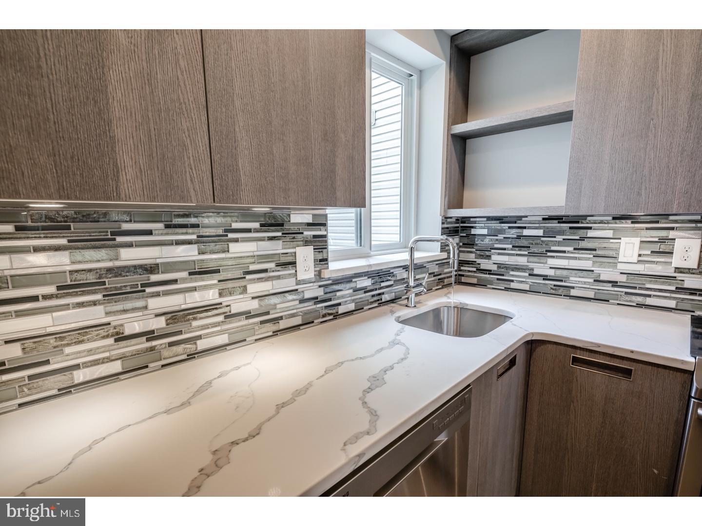 912 North 16th Street, Unit B Philadelphia, PA 19130 - Photo 9 of 20