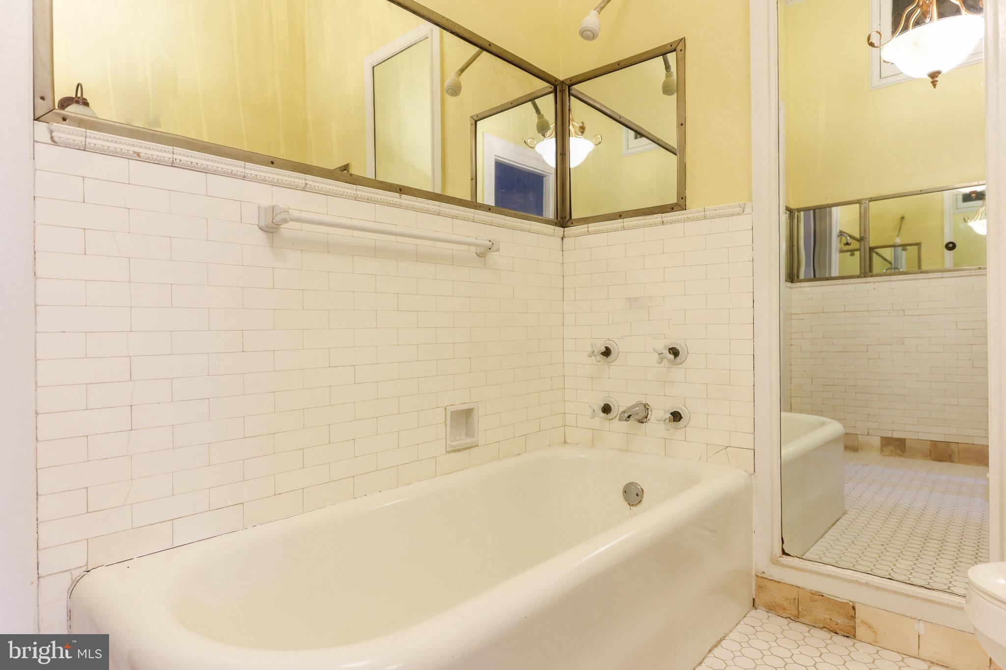 2036 Spruce Street Philadelphia, PA 19103 - Photo 15 of 17