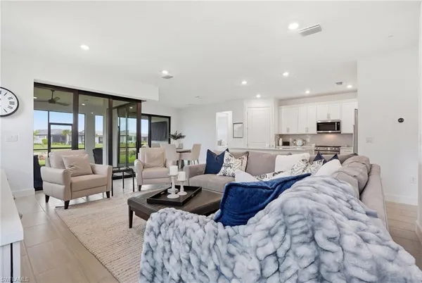 $4,200 | 1973 Fresno Avenue, Naples, FL 34120