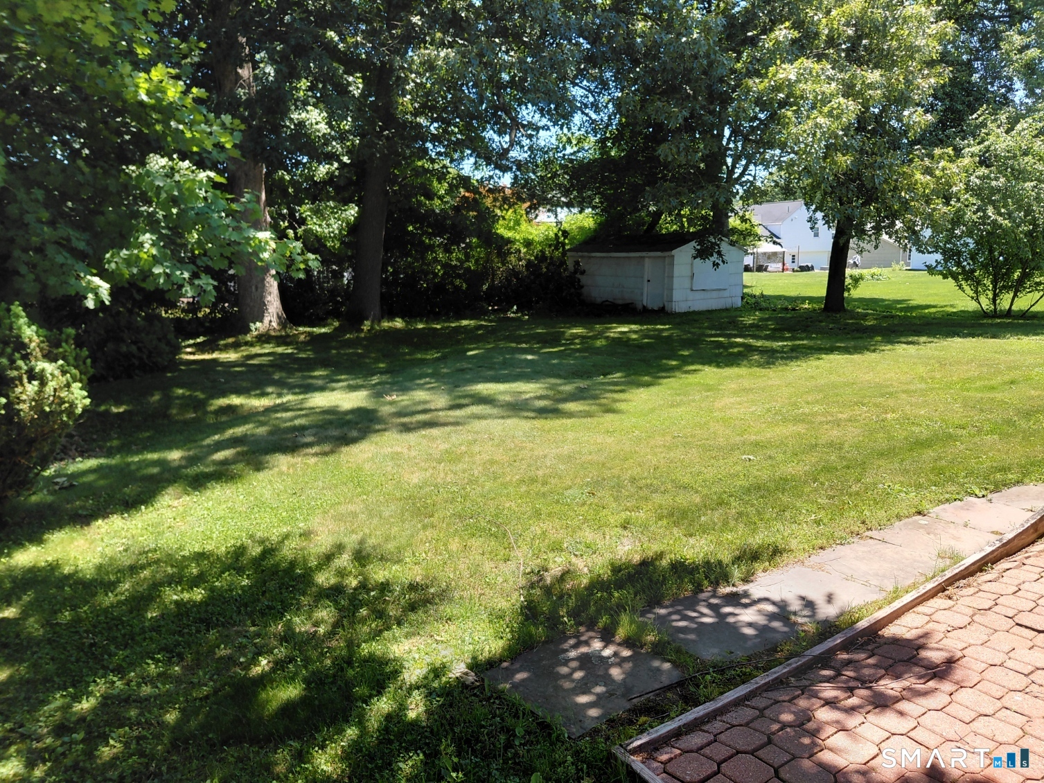 101 Brace Road Newington, CT 06111 - Photo 4 of 20 Back Yard