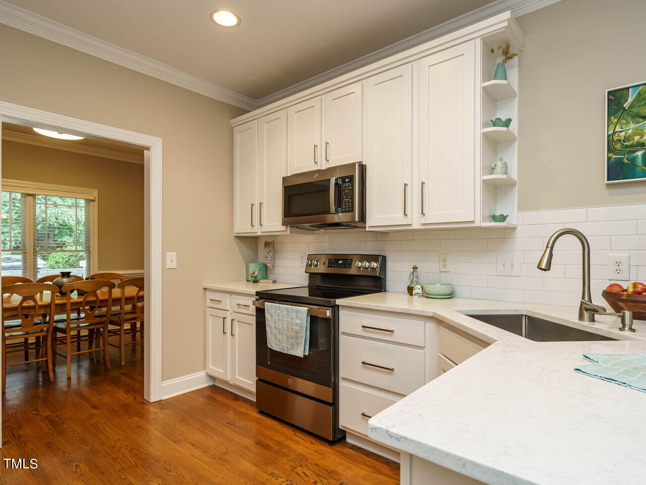 207 Rushing Wind Way Apex, NC 27502 - Photo 8 of 41 008-1280x960-kitchen