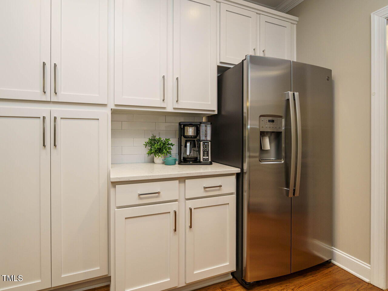 207 Rushing Wind Way Apex, NC 27502 - Photo 9 of 41 009-1280x960-kitchen