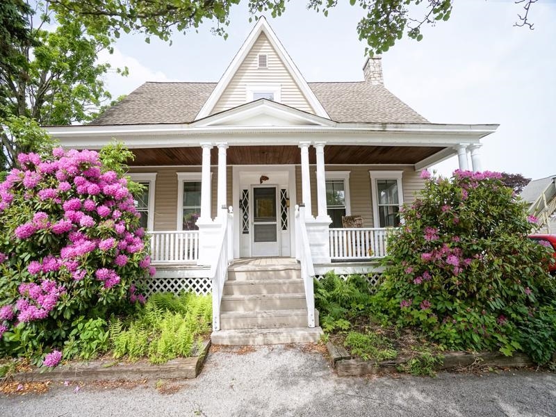 66 Ash Street Manchester, NH 03104 - Photo 1 of 59