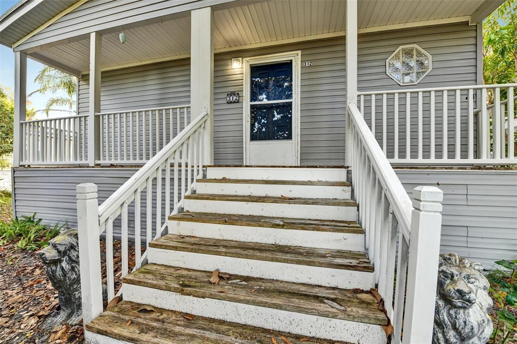 312 Aristides Street Dunedin, FL 34698 - Photo 37 of 38 a view of entryway with a front door