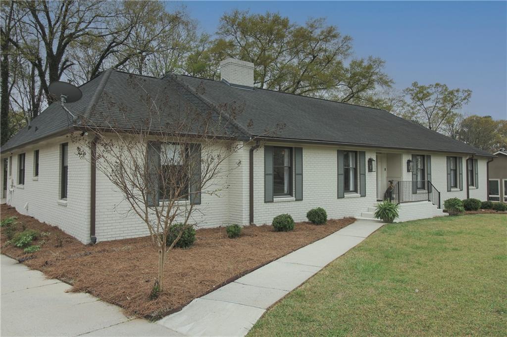 112 Maple Drive Cartersville, GA 30120 - Photo 2 of 105