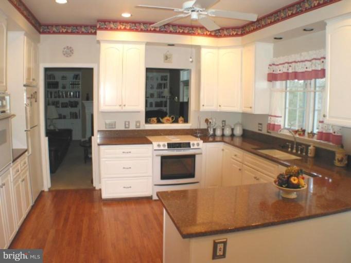 12309 Old Stillhouse Road Boston, VA 22713 - Photo 6 of 23 Kitchen