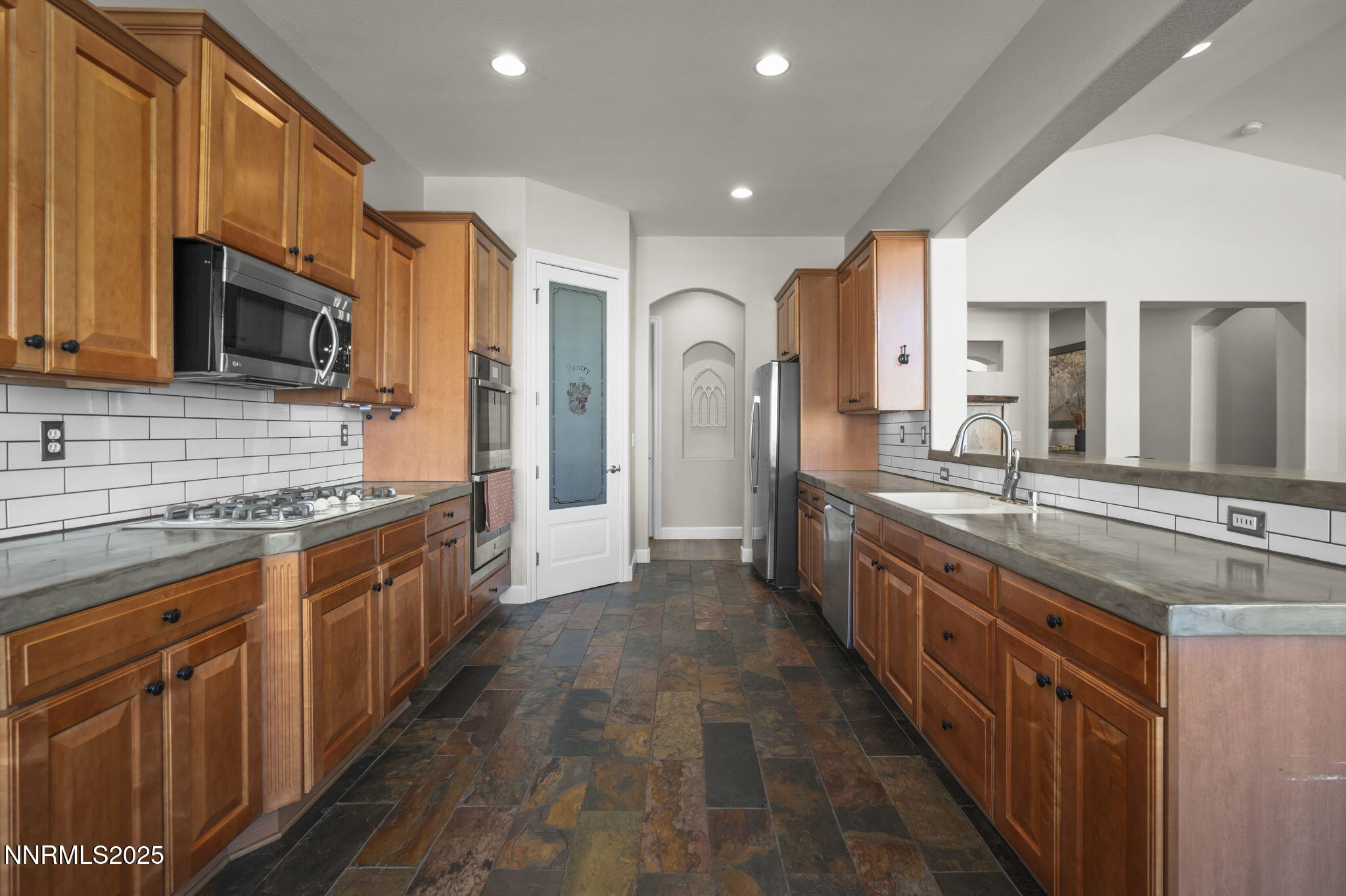 4560 Silian Court Sparks, NV 89436 - Photo 22 of 32 22-web-or-mls-_DSC6725