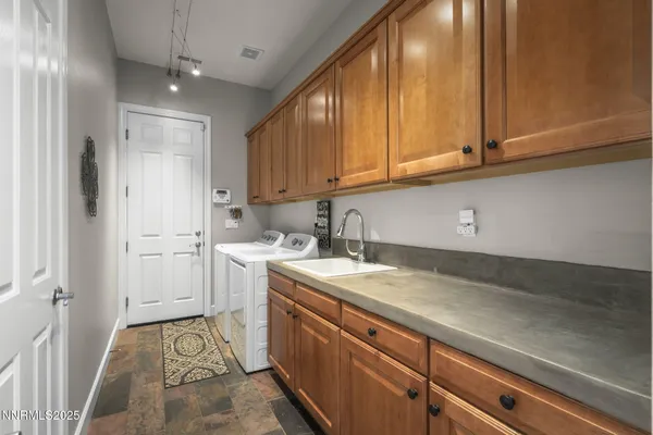 $922,000 | 4560 Silian Court, Sparks, NV 89436