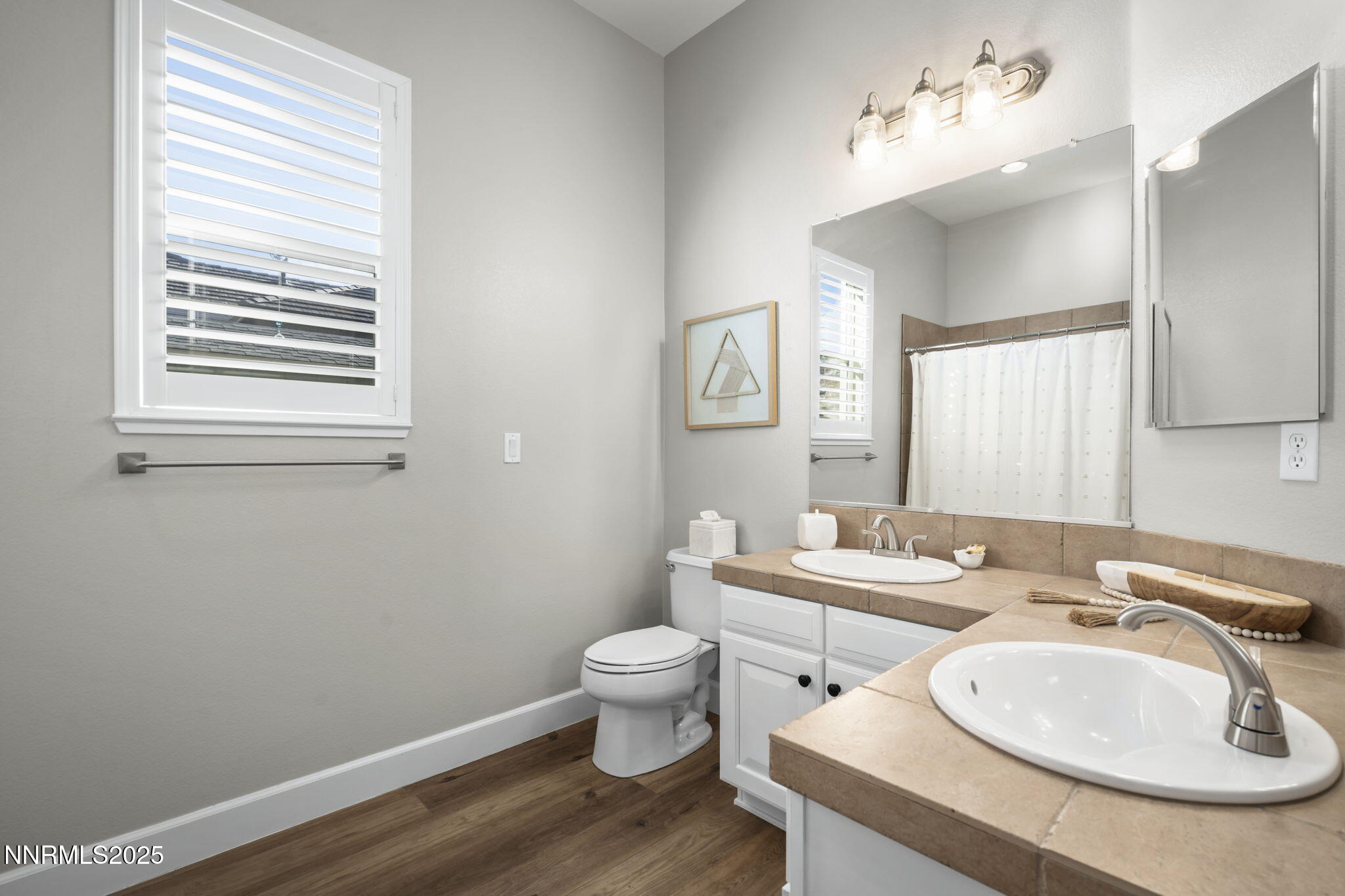 4560 Silian Court Sparks, NV 89436 - Photo 6 of 32 6-web-or-mls-_DSC6615