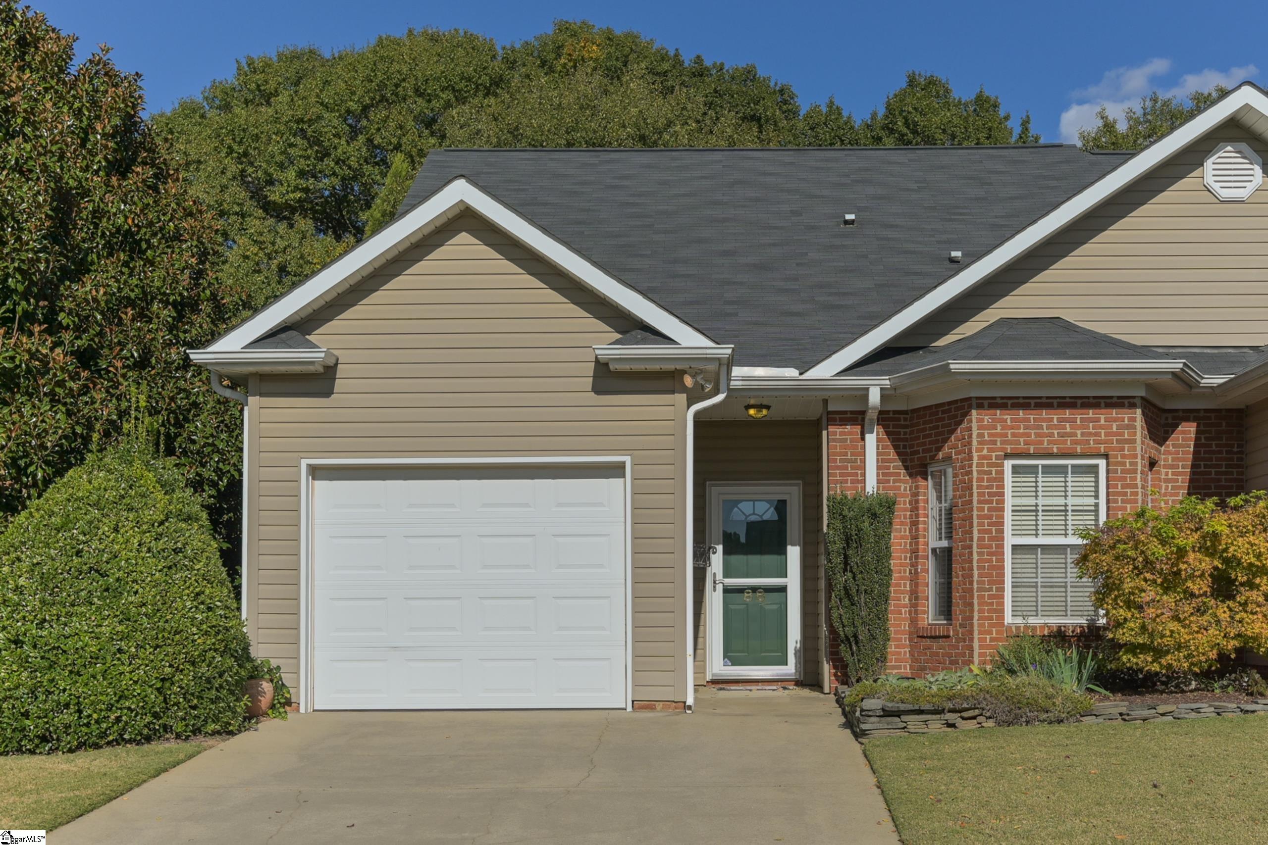 88 Magnolia Crest Drive Simpsonville, SC 29681 - Photo 1 of 33