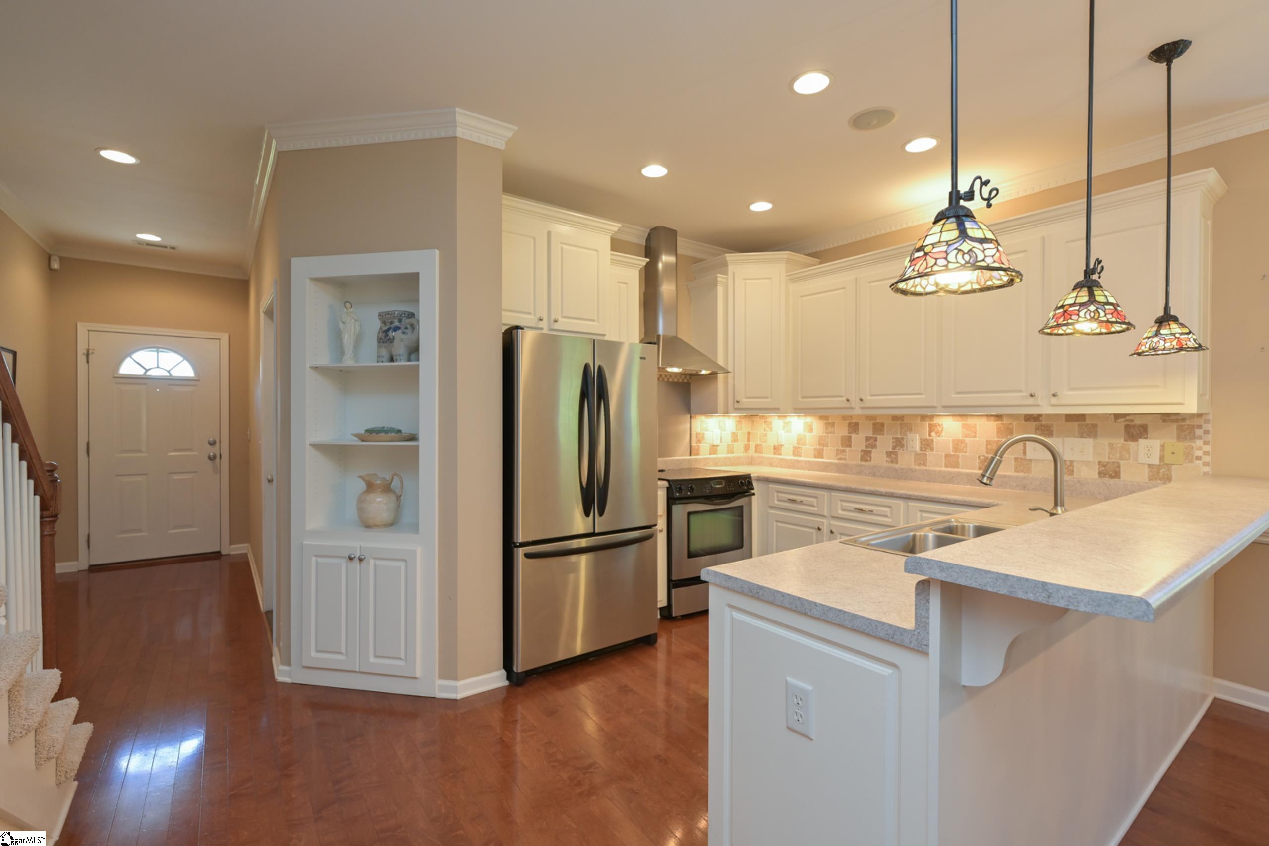 88 Magnolia Crest Drive Simpsonville, SC 29681 - Photo 2 of 33
