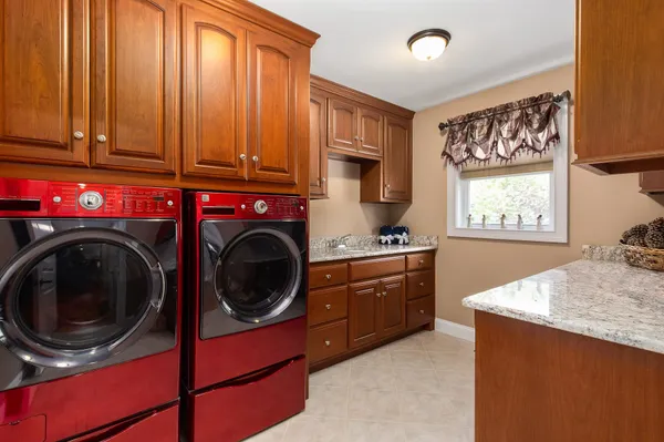 $6,200 | 32 Olive Meadow Lane, Dover, NH 03820