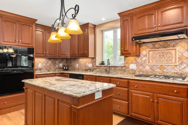 $6,200 | 32 Olive Meadow Lane, Dover, NH 03820