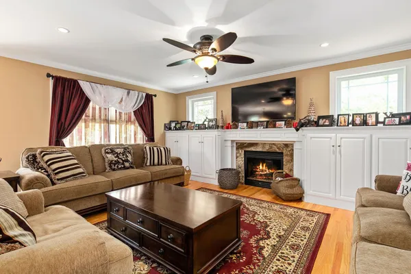 $6,200 | 32 Olive Meadow Lane, Dover, NH 03820