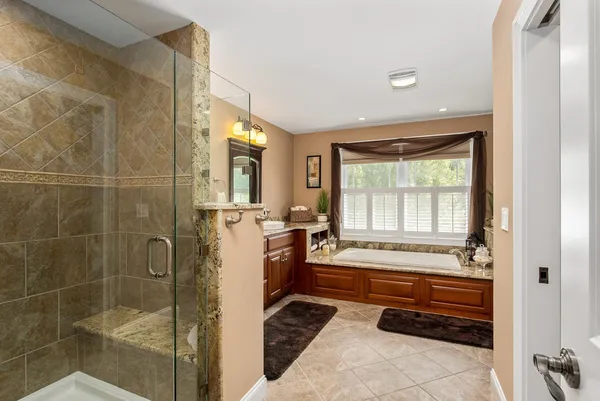 $6,200 | 32 Olive Meadow Lane, Dover, NH 03820