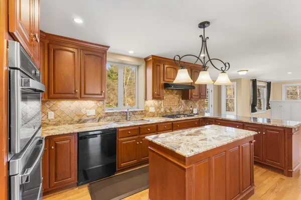 $6,200 | 32 Olive Meadow Lane, Dover, NH 03820