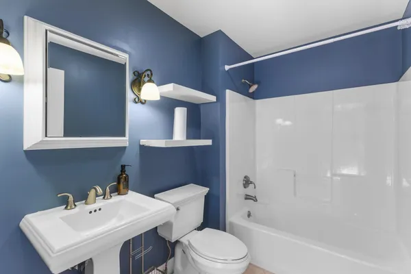 $6,200 | 32 Olive Meadow Lane, Dover, NH 03820