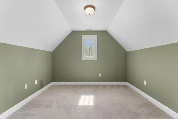 $6,200 | 32 Olive Meadow Lane, Dover, NH 03820