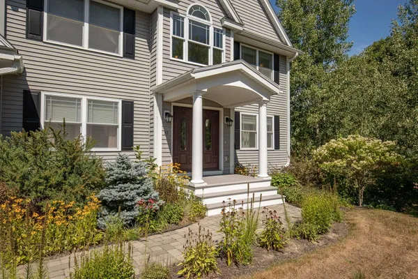 $6,200 | 32 Olive Meadow Lane, Dover, NH 03820