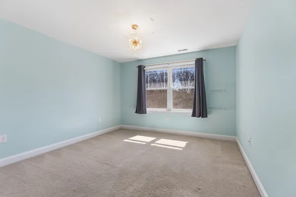 $6,200 | 32 Olive Meadow Lane, Dover, NH 03820