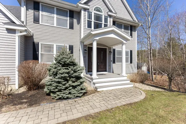 $6,200 | 32 Olive Meadow Lane, Dover, NH 03820