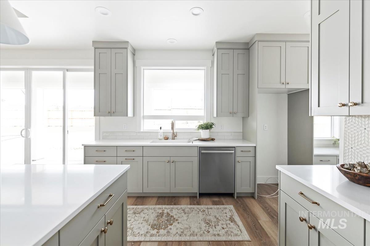 2527 East Cavern Drive Meridian, ID 83642 - Photo 16 of 41